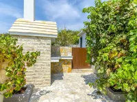 House Ivana Hotels in Vinisce
