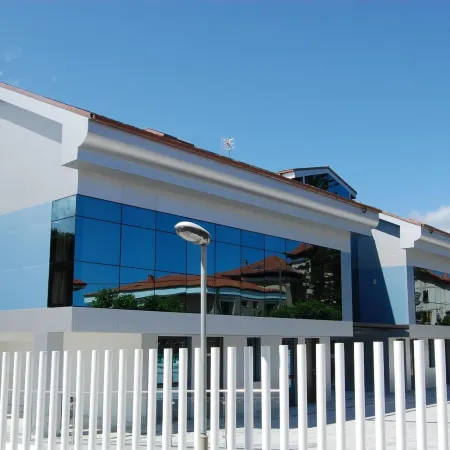 Hotel Villa Rosario II, Edificio Moderno