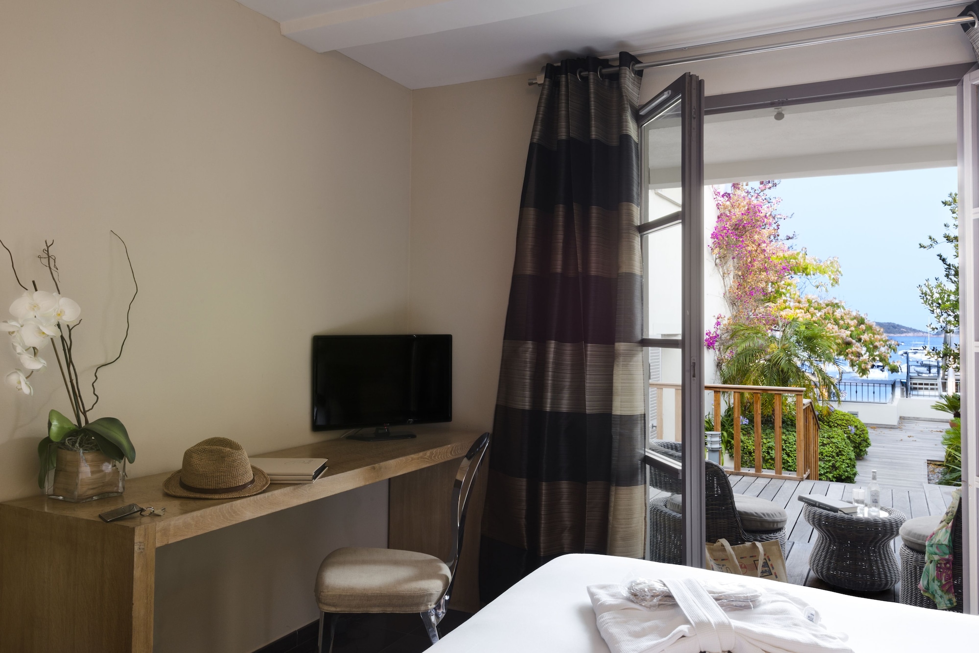 标准房 - 地面楼层