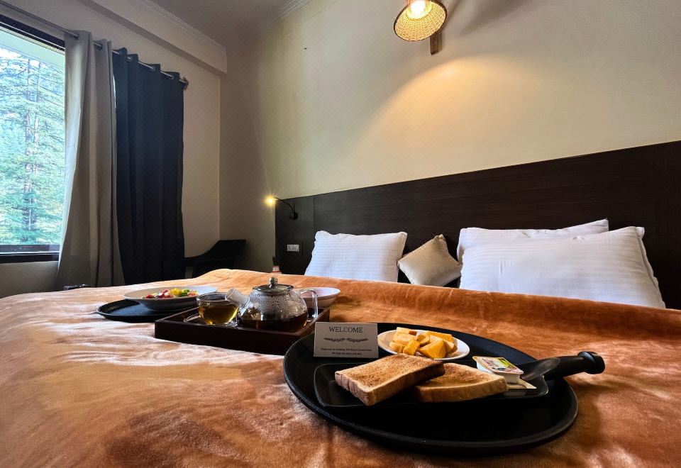 山景豪华双人床房