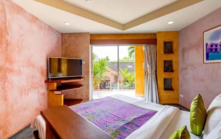 King Studio With Pool View