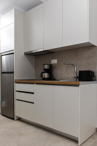 标准三人一室公寓