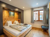 Schickster Sky Lodge Und Chalet Rossi Hotels in Leutasch