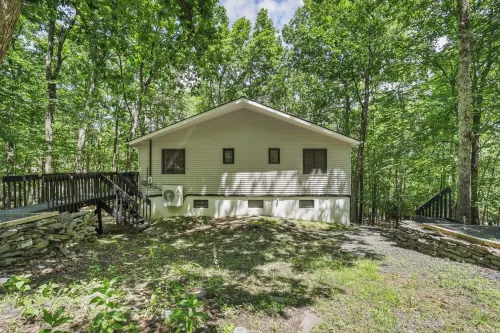 Poconos Chatham Continental - Hot Tub & Fire Pit