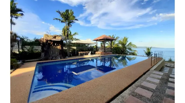 La Veranda Beach Resort Restaurant 外観