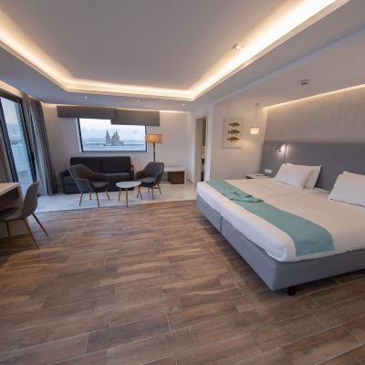 Luxury Suite 2 Single bed