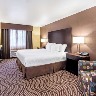 King Room-Mobility Accessible-Non-Smoking La Quinta by Wyndham Meridian / Boise West Promo Code