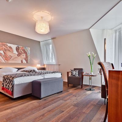 Boutique Double Room with Lake View