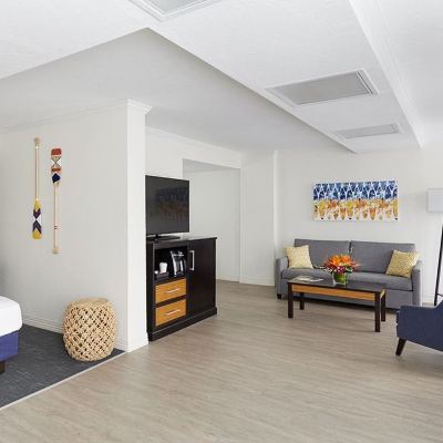 Junior King Suite With City View Godfrey Hotel Tampa Promo Code