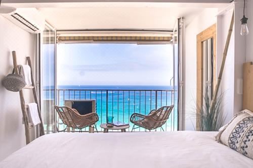 Vanilla Beach Boutique Studio One-Bedroom Apartment