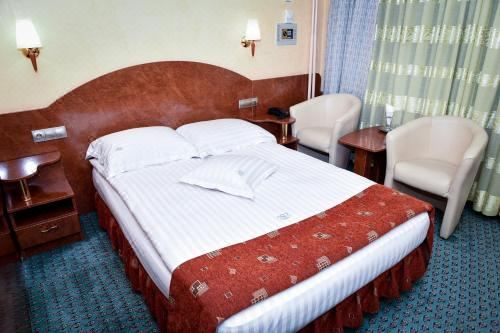 Hotel Carpati Superior Single Room