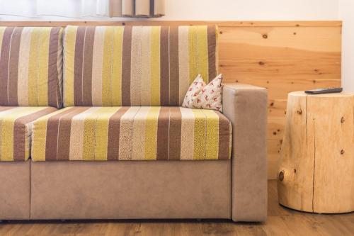 高级一卧室带阳台公寓