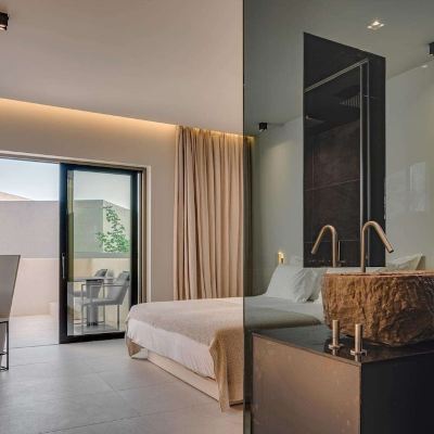 Deluxe Suite with Plunge Pool