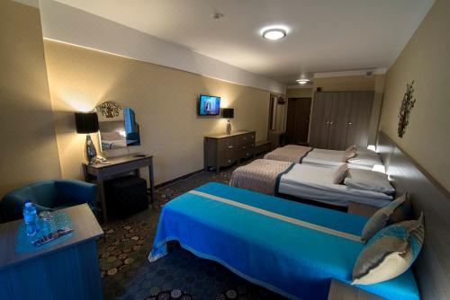 带阳台的三人房