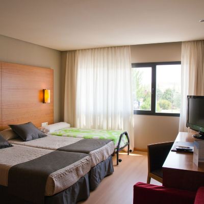 Triple Room Hq La Galeria Promo Code