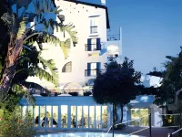 Grand Hotel Il Moresco Hotele w: 