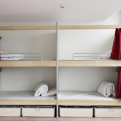 Private 4-Bed Room Ensuite St Christopher's Inn Gare du Nord - Hostel Promo Code