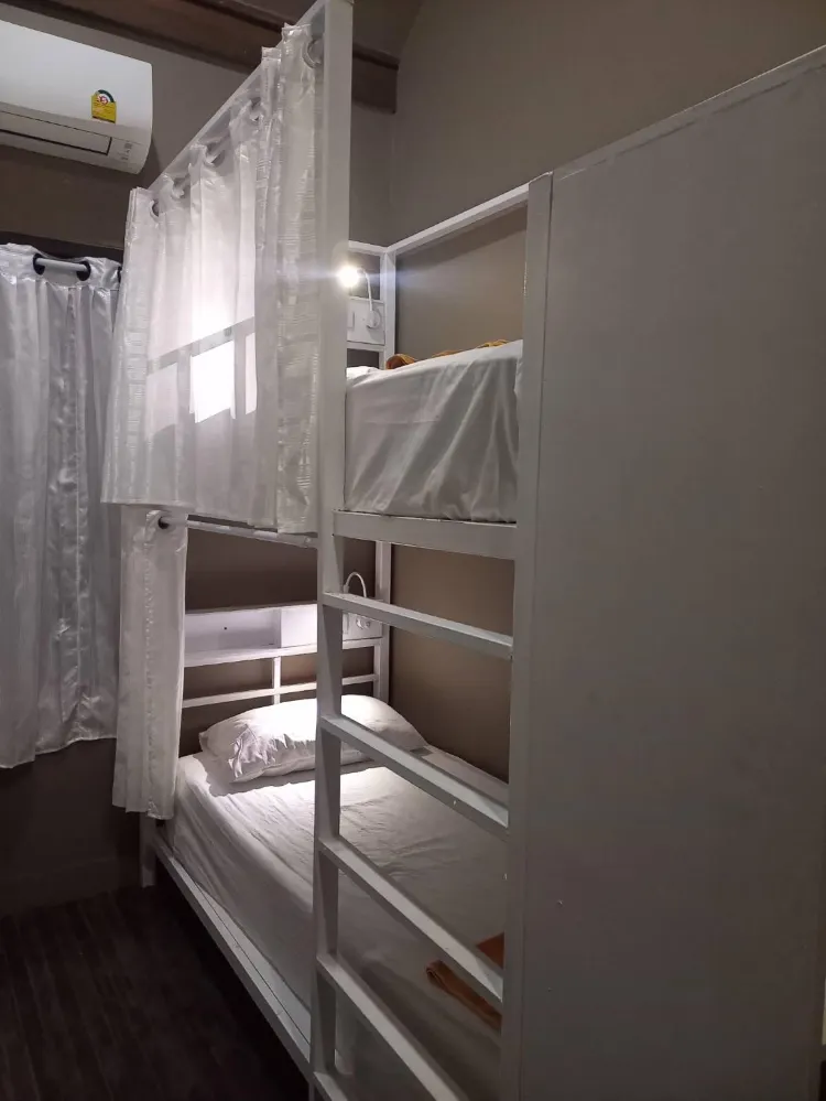 Bunk Beds Mixed Dormitory Rooms 1-12 Beds