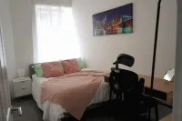 Falkirk City Centre Stylish 2 Bed Flat