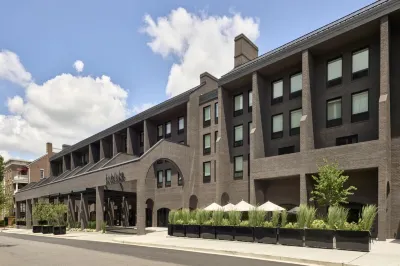 The Satire, Autograph Collection Hotels in 