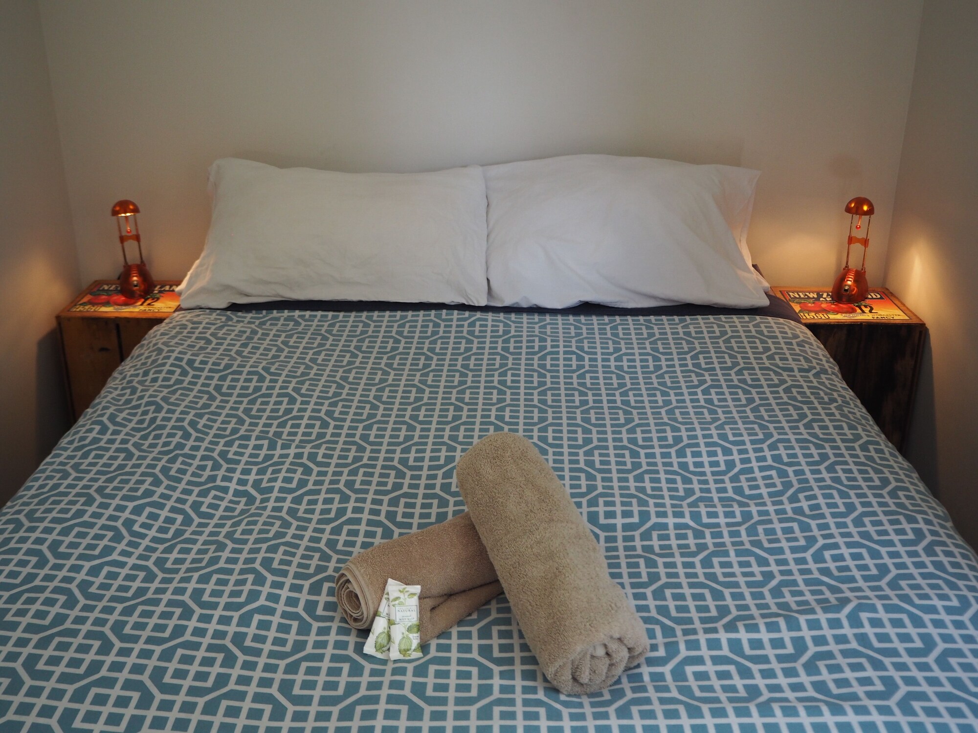 双人房（带公共浴室）