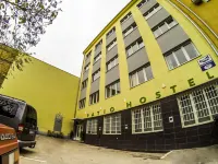 Patio Hostel Hotele w: 