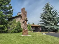 Chalet Inn