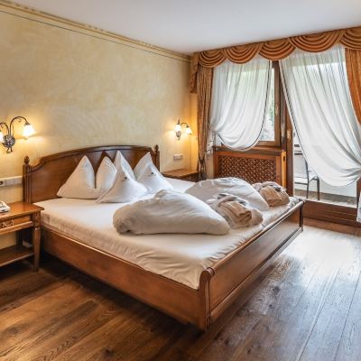 Suite (in The Main Building) Romantik Hotel Santer Promo Code