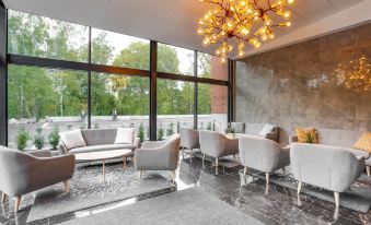 Almnas Park Hotel - Housity