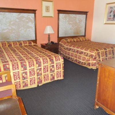 Standard Room, 2 Queen Beds, Smoking Hillside Motel Promo Code