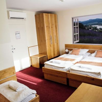 Standard Triple Room, 3 Twin Beds Hotel Tabor Promo Code