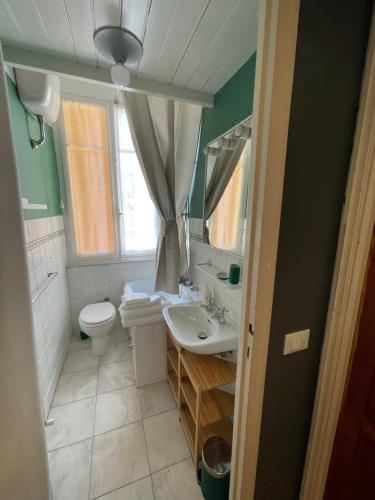 一卧室公寓（带阳台）