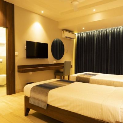 Executive Room Hotel Cosmique Promo Code