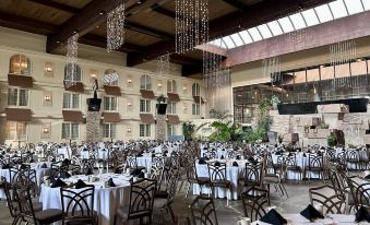 Eden Resort and Suites, BW Premier Collection - Housity