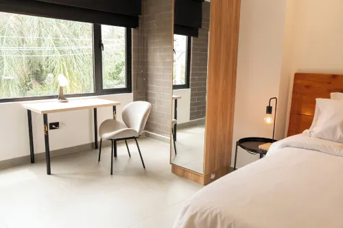 ONCE SUITES