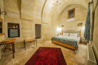 Chelebi Cave Suites over 6 Years Old Hotel di 