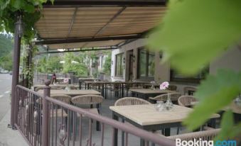 Ley Hotel - Housity