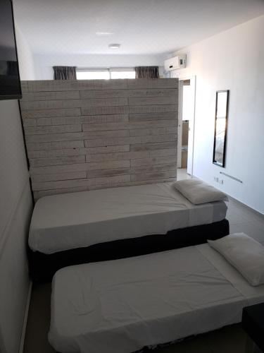 公寓 - 带阳台 - 7楼 #B