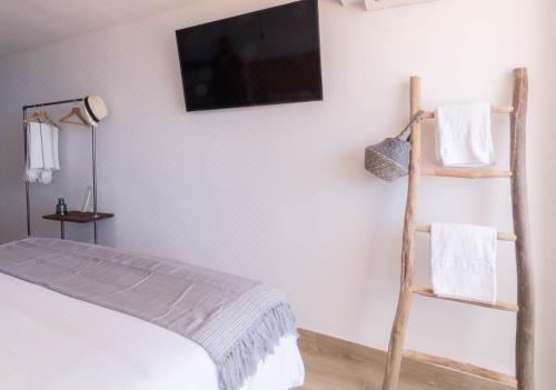 Vanilla Beach Boutique Studio One-Bedroom Apartment