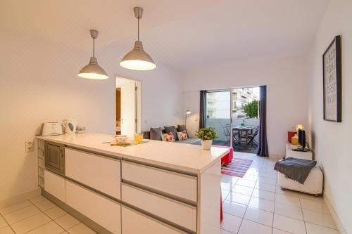 高级一卧室带阳台公寓