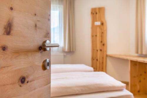 高级一卧室带阳台公寓