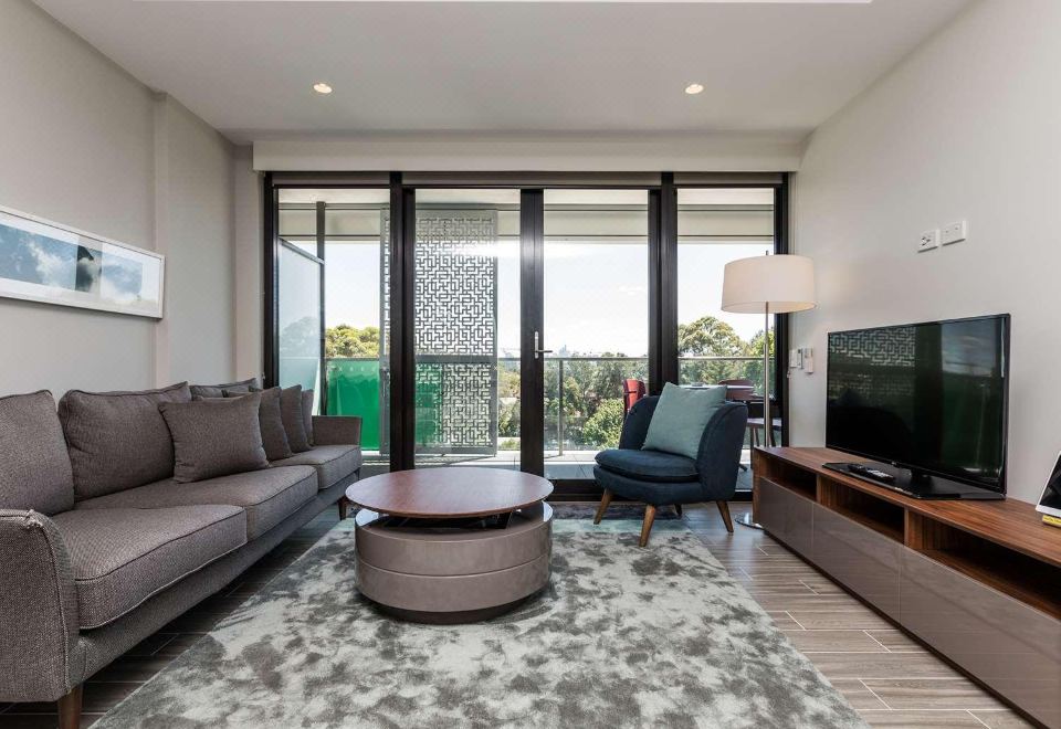 Lyndhurst Two Bedrooms Suite (Family Room)