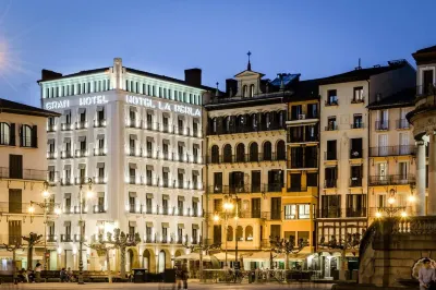 Gran Hotel la Perla Hotele w: 