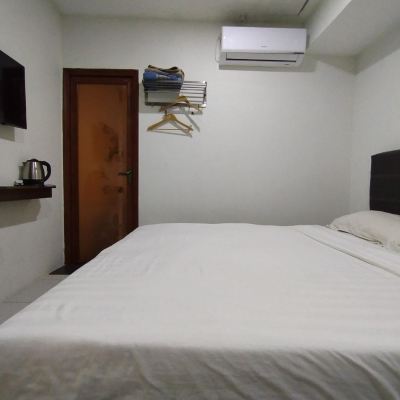 Deluxe Double Room M Empire Motel Miri Promo Code