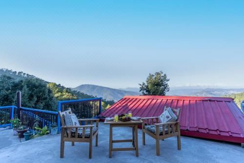SaffronStays Altura, Mukteshwar - Pahadi Meals Served at This Orchard Villa Villa