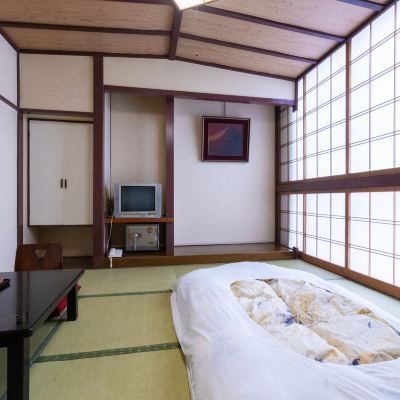 Japanese-Style Room For Three People (No Bath Or Toilet) [Japanese Room] [Smoking] Tabist 坂戸城 南魚沼 クーポン
