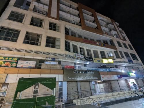 一卧室公寓（带阳台）