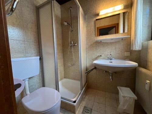 高级一卧室带阳台公寓