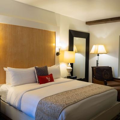 Traditional King Room Hotel Valencia Santana Row Promo Code