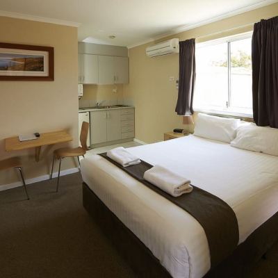 Queen Room with Kitchenette Ocean View Motel Promo Code